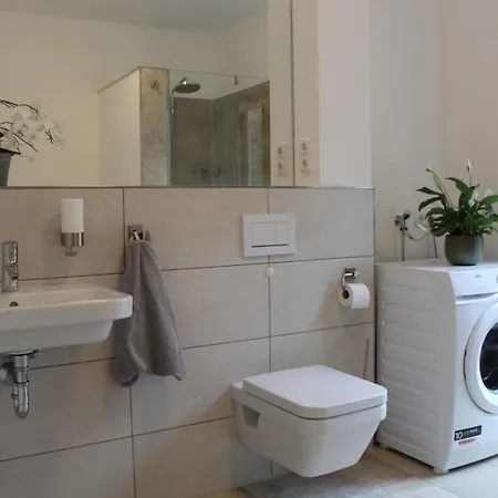 'freund Am See' 1 Semesterbostad *